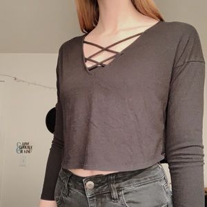 Black 3/4 length sleeve crop top